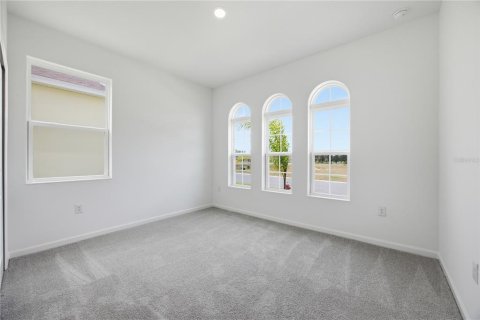 Villa ou maison à vendre à Okahumpka, Floride: 4 chambres, 180.04 m2 № 2236382 - photo 5