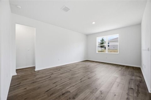 Villa ou maison à vendre à Okahumpka, Floride: 4 chambres, 180.04 m2 № 2236382 - photo 14