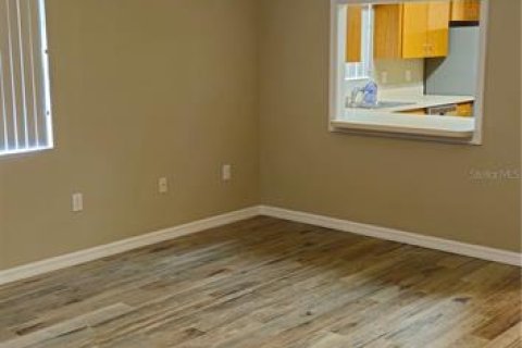 Casa en alquiler en Tavares, Florida, 2 dormitorios, 100.15 m2 № 1912314 - foto 8