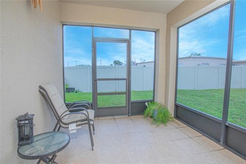 House in Winter Haven, Florida 3 bedrooms, 162.58 sq.m. № 1554438 - photo 21