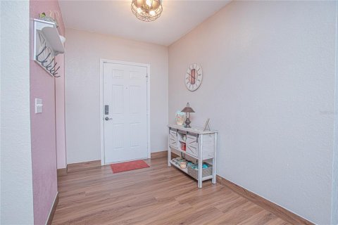 House in Winter Haven, Florida 3 bedrooms, 162.58 sq.m. № 1554438 - photo 4
