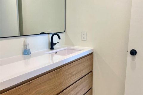 Copropriété à vendre à Hollywood, Floride: 2 chambres, 104.7 m2 № 2087975 - photo 6