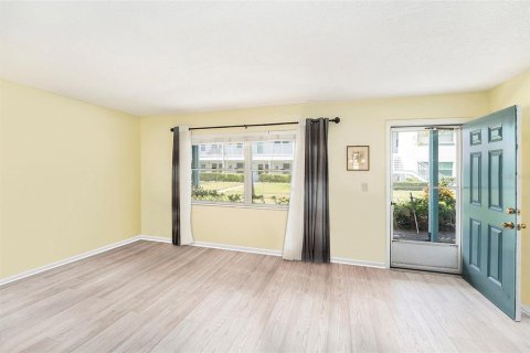 Condominio en venta en Saint Petersburg, Florida, 1 dormitorio, 69.21 m2 № 2226585 - foto 4