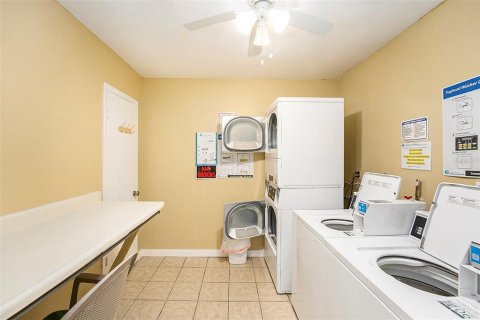Condominio en venta en Saint Petersburg, Florida, 1 dormitorio, 69.21 m2 № 2226585 - foto 20