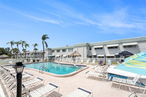 Condominio en venta en Saint Petersburg, Florida, 1 dormitorio, 69.21 m2 № 2226585 - foto 21