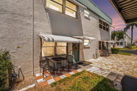 Condominio en venta en Saint Petersburg, Florida, 1 dormitorio, 69.21 m2 № 2226585 - foto 25