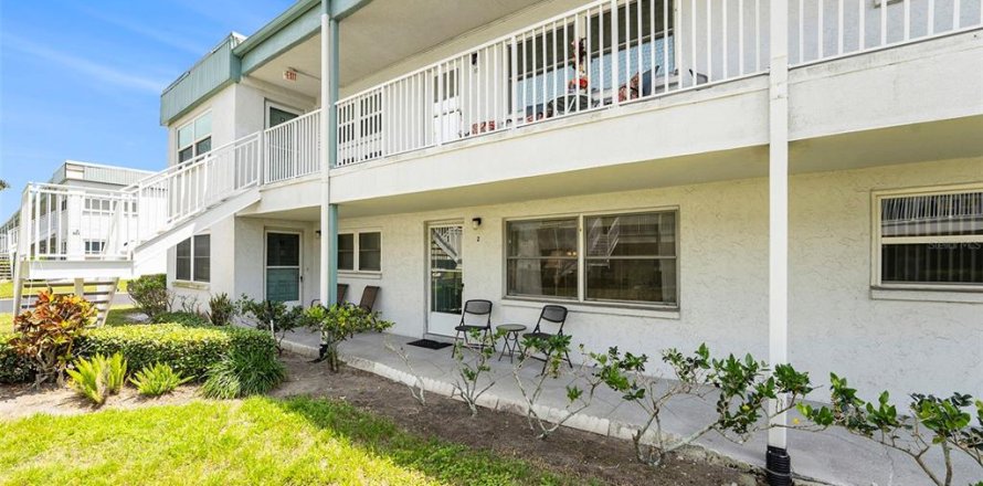 Condominio en Saint Petersburg, Florida, 1 dormitorio № 2226585