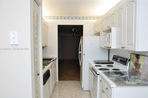 Condo à Pembroke Pines, Floride, 2 chambres  № 2084837