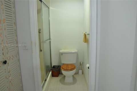 Copropriété à vendre à Pembroke Pines, Floride: 2 chambres, 97.73 m2 № 2084837 - photo 15