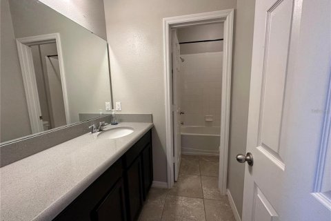 Villa ou maison à louer à Clermont, Floride: 4 chambres, 173.91 m2 № 2381208 - photo 10