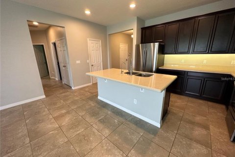 Villa ou maison à louer à Clermont, Floride: 4 chambres, 173.91 m2 № 2381208 - photo 6