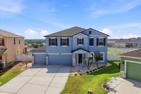Casa en venta en Haines City, Florida, 5 dormitorios, 262.45 m2 № 2097246 - foto 9