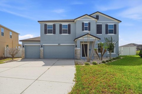 Casa en venta en Haines City, Florida, 5 dormitorios, 262.45 m2 № 2097246 - foto 2