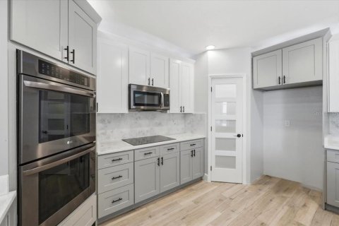 Casa en venta en Haines City, Florida, 5 dormitorios, 262.45 m2 № 2097246 - foto 26