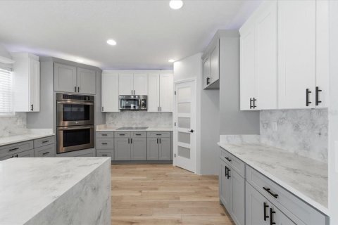 Casa en venta en Haines City, Florida, 5 dormitorios, 262.45 m2 № 2097246 - foto 28
