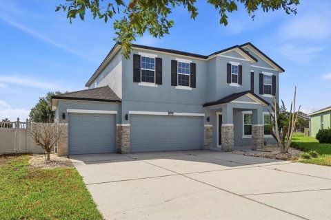 Casa en venta en Haines City, Florida, 5 dormitorios, 262.45 m2 № 2097246 - foto 5