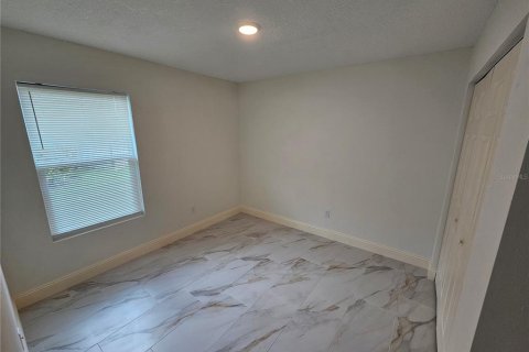 Casa en alquiler en Mount Dora, Florida, 4 dormitorios, 156.63 m2 № 1905848 - foto 10