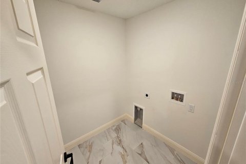 Casa en alquiler en Mount Dora, Florida, 4 dormitorios, 156.63 m2 № 1905848 - foto 3