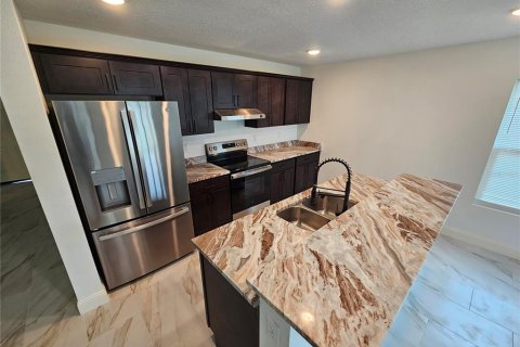 Casa en alquiler en Mount Dora, Florida, 4 dormitorios, 156.63 m2 № 1905848 - foto 7