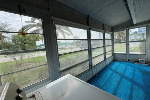 Condo in Sun City Center, Florida, 1 bedroom № 2095766 - photo 24