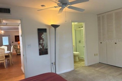 Condo in Sun City Center, Florida, 1 bedroom № 2095766 - photo 19