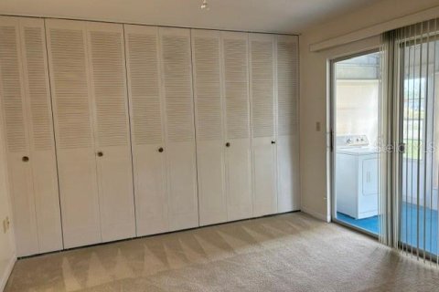 Condo in Sun City Center, Florida, 1 bedroom № 2095766 - photo 17