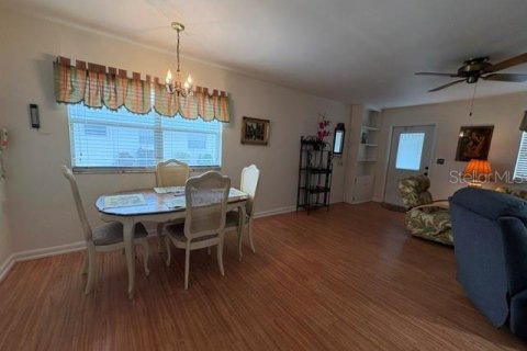 Condo in Sun City Center, Florida, 1 bedroom № 2095766 - photo 28