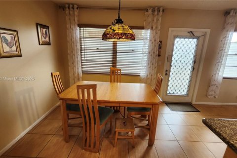 Copropriété à vendre à Deerfield Beach, Floride: 2 chambres, 92.9 m2 № 1928774 - photo 5