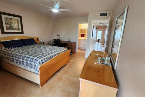 Copropriété à vendre à Deerfield Beach, Floride: 2 chambres, 92.9 m2 № 1928774 - photo 19