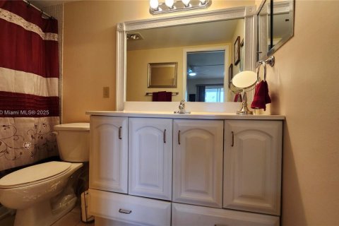 Copropriété à vendre à Deerfield Beach, Floride: 2 chambres, 92.9 m2 № 1928774 - photo 24