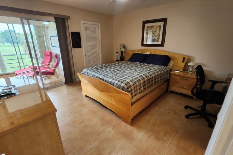 Copropriété à vendre à Deerfield Beach, Floride: 2 chambres, 92.9 m2 № 1928774 - photo 22