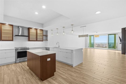 Condo in Saint Petersburg, Florida, 3 bedrooms  № 2124102 - photo 18