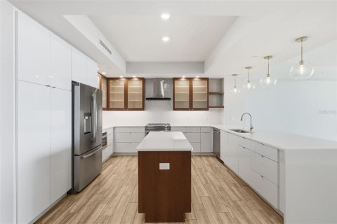 Condo in Saint Petersburg, Florida, 3 bedrooms  № 2124102 - photo 17