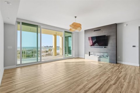 Condo in Saint Petersburg, Florida, 3 bedrooms  № 2124102 - photo 21