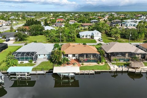 Casa en venta en Port Charlotte, Florida, 3 dormitorios, 182.27 m2 № 1816634 - foto 6