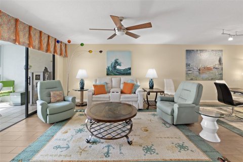 Condominio en venta en Cocoa Beach, Florida, 2 dormitorios, 136.19 m2 № 1549492 - foto 5