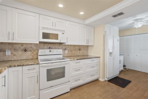 Condominio en venta en Cocoa Beach, Florida, 2 dormitorios, 136.19 m2 № 1549492 - foto 9