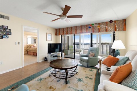 Condominio en venta en Cocoa Beach, Florida, 2 dormitorios, 136.19 m2 № 1549492 - foto 6