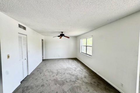 Copropriété à louer à Lauderhill, Floride: 2 chambres, 111.48 m2 № 2147234 - photo 7