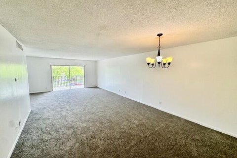 Copropriété à louer à Lauderhill, Floride: 2 chambres, 111.48 m2 № 2147234 - photo 17