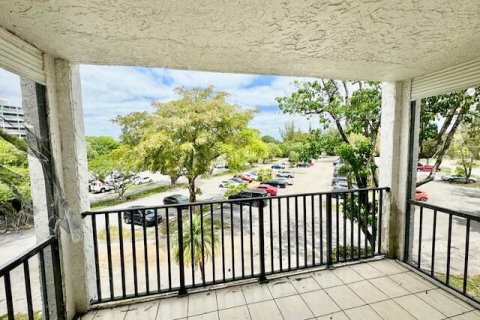 Condo à Lauderhill, Floride, 2 chambres  № 2147234