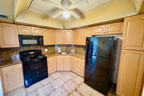 Copropriété à louer à Lauderhill, Floride: 2 chambres, 111.48 m2 № 2147234 - photo 4