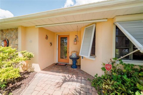 House in Rotonda, Florida 3 bedrooms, 154.4 sq.m. № 2103179 - photo 2