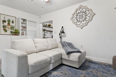 Купить виллу или дом в Тампа, Флорида 5 комнат, 117.61м2, № 1837743 - фото 17