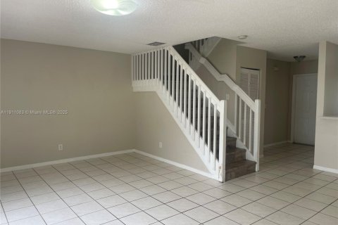Adosado en alquiler en Pembroke Pines, Florida, 2 dormitorios, 126.44 m2 № 2020994 - foto 8