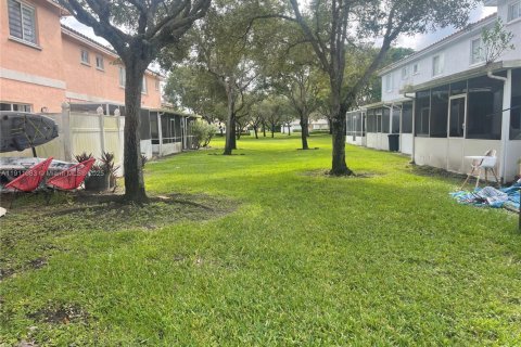 Adosado en alquiler en Pembroke Pines, Florida, 2 dormitorios, 126.44 m2 № 2020994 - foto 28