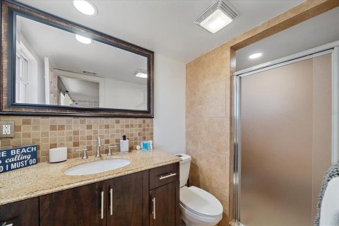 House in Sarasota, Florida 4 bedrooms, 147.34 sq.m. № 2206162 - photo 24