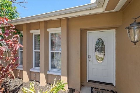 House in Sarasota, Florida 4 bedrooms, 147.34 sq.m. № 2206162 - photo 3