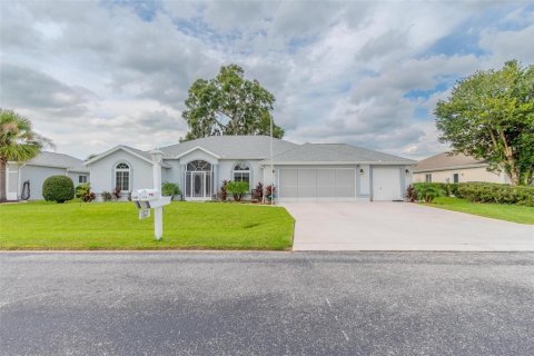 House in Ocala, Florida 3 bedrooms, 201.23 sq.m. № 1918173 - photo 30