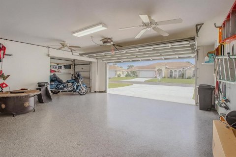 House in Ocala, Florida 3 bedrooms, 201.23 sq.m. № 1918173 - photo 26